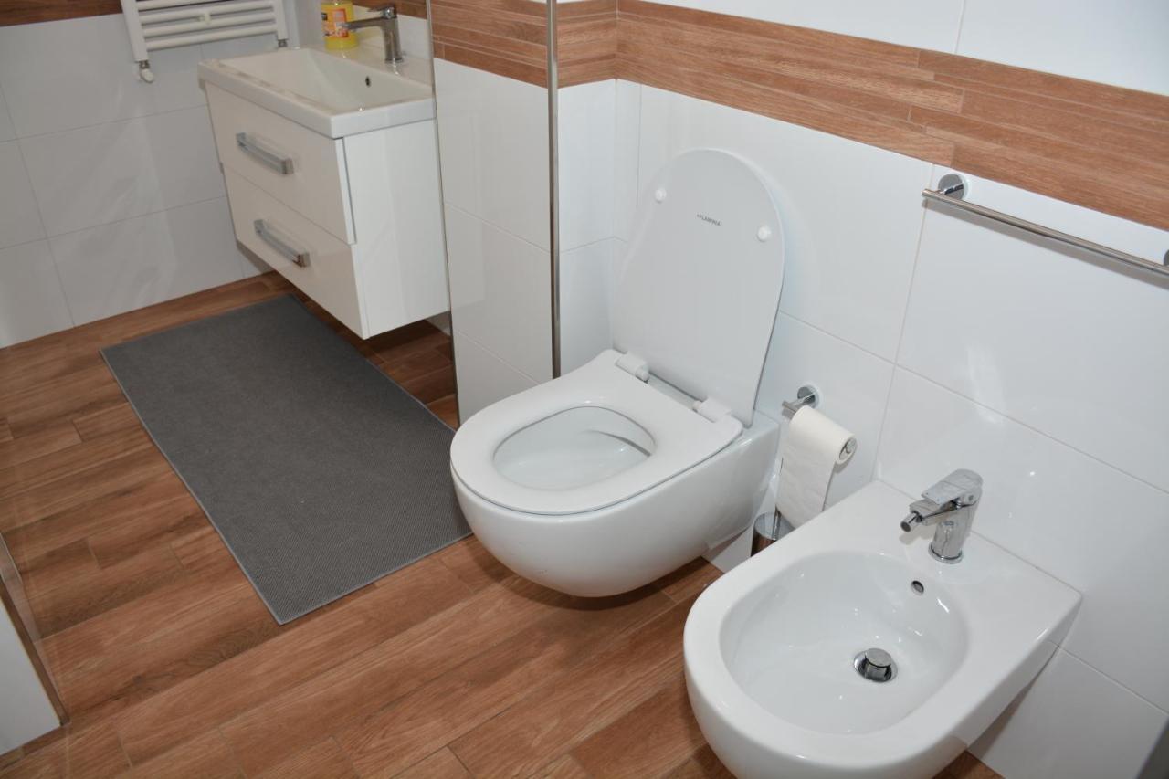Italien Chic, Camera Con Bagni Condivisi Bari Luaran gambar